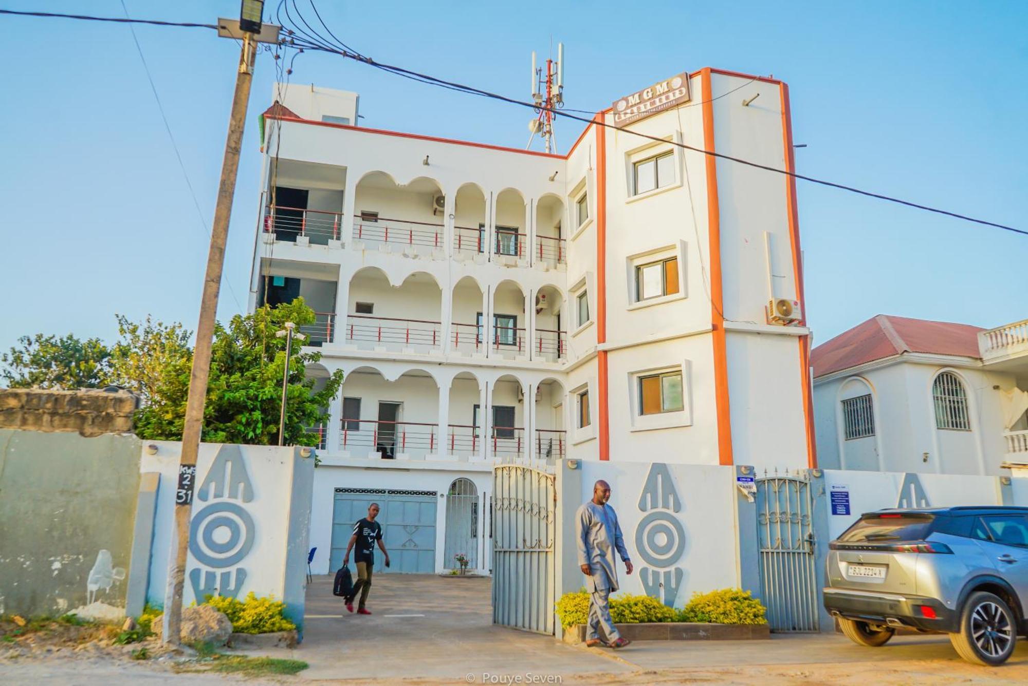 Mgm Apartments Gambia Kololi Exterior photo